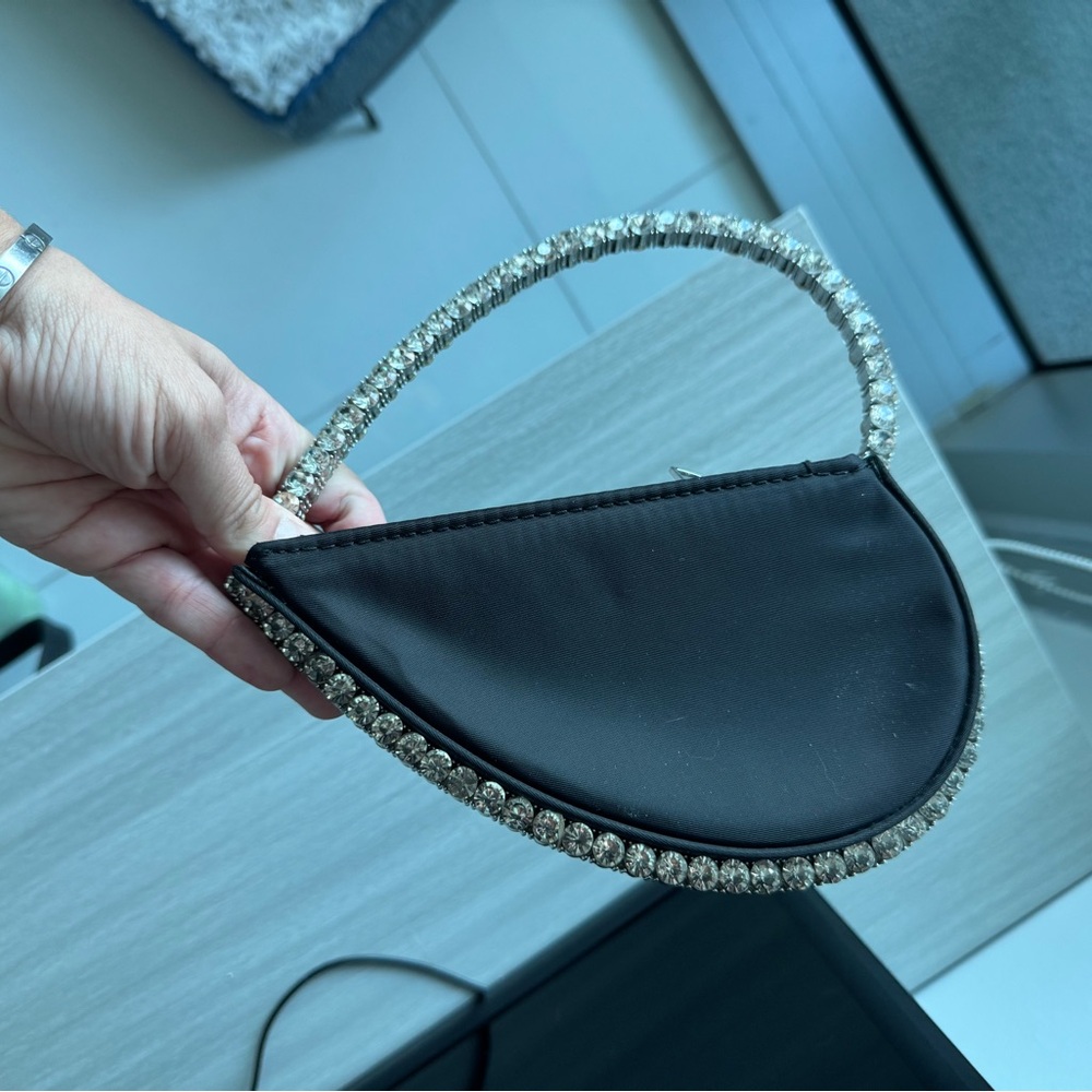 Heart-Shaped Black Clutch with Rhinestone Handle - Picture 3 of 8